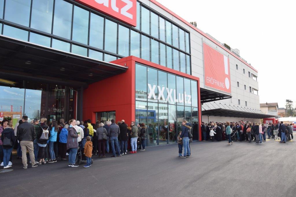 040418_reg_xxxlutz4 Grosser Besucherandrang bei der Neueröffnung des XXXLutz in Rothrist im April 2018. (Bild: Emiliana Salvisberg)
