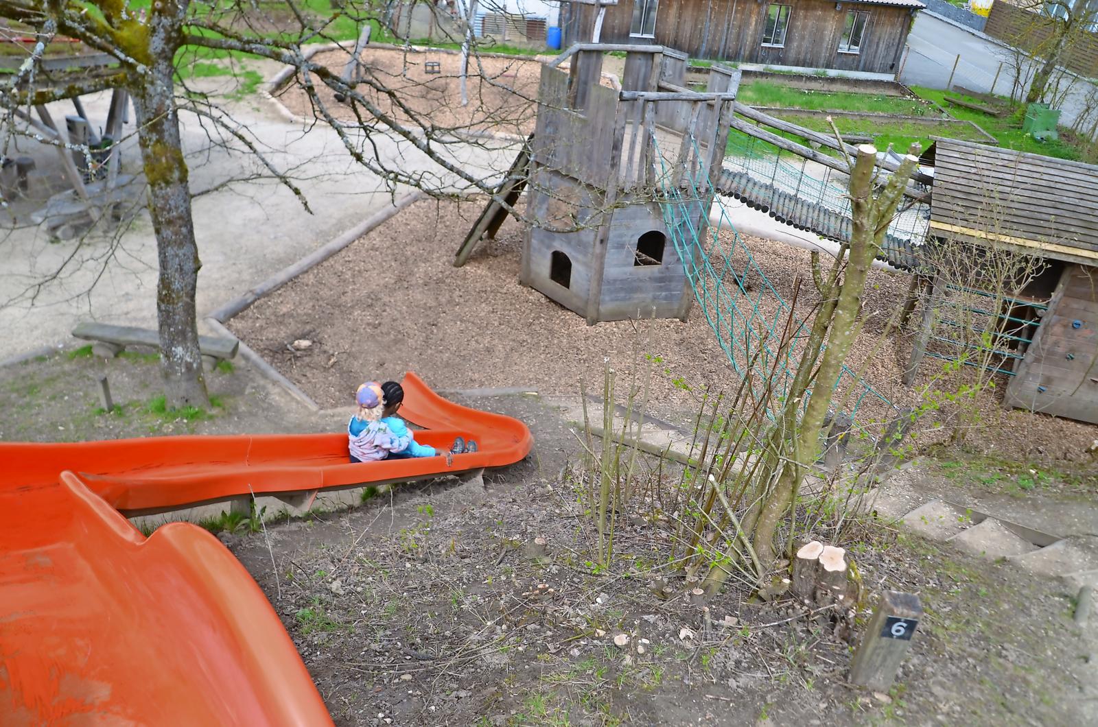 090721_reg_spielplaetze-vordemwald_lbr_archiv