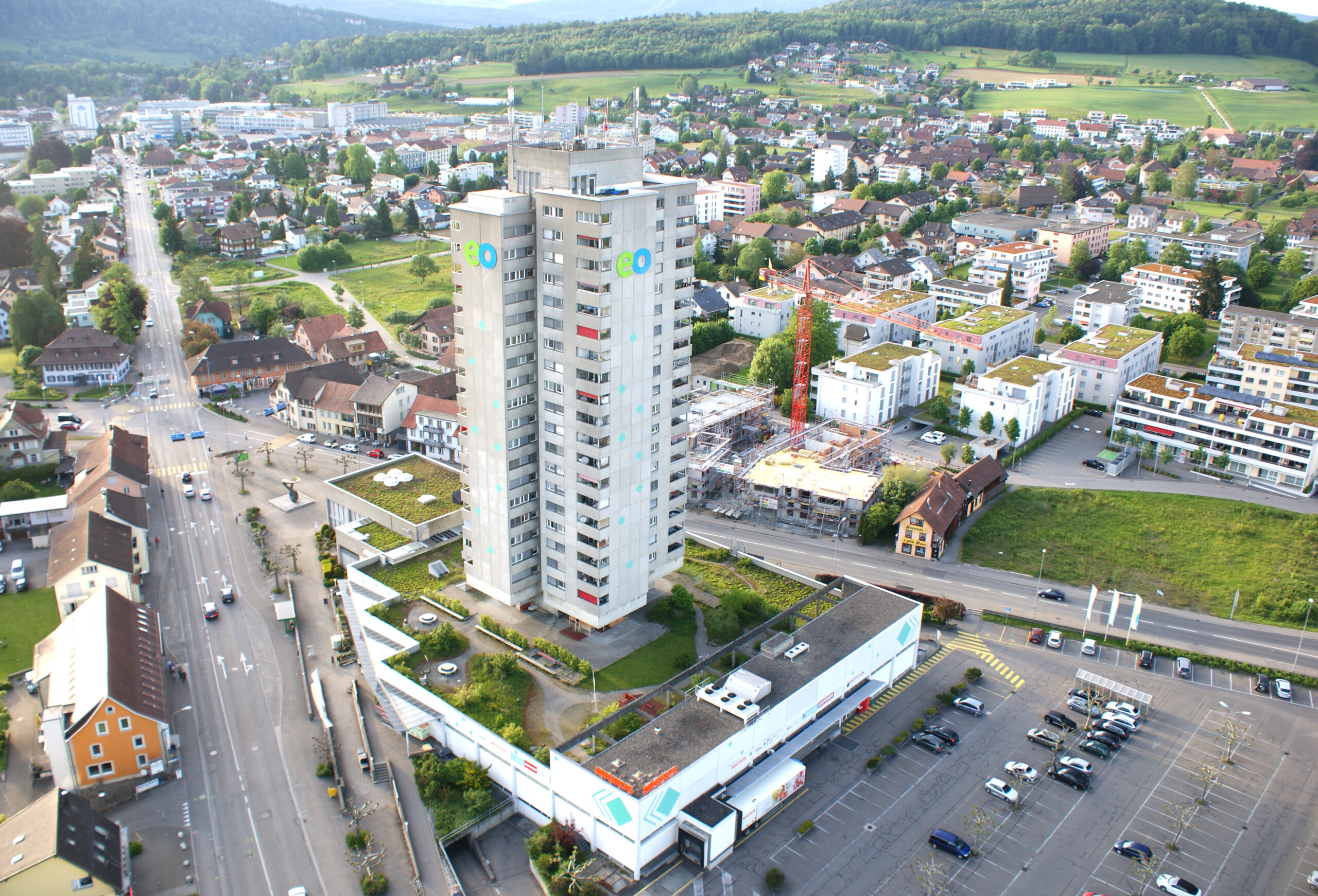 Oftringen aus der Luft, aufgenommen im Frühling 2016.