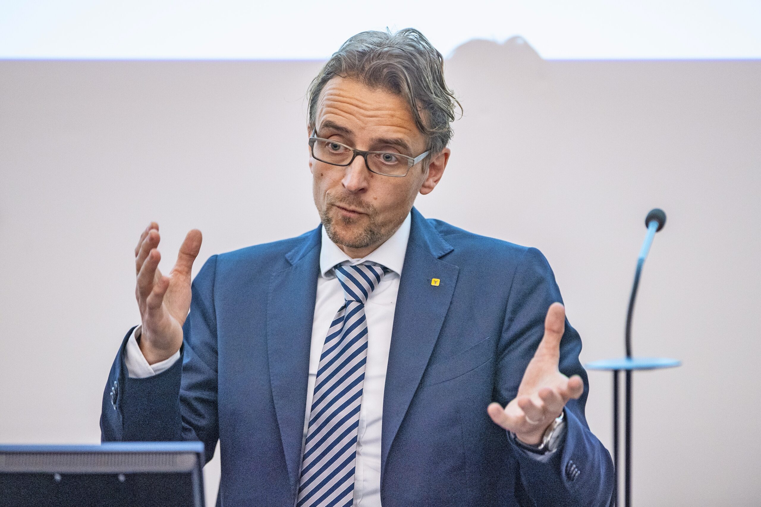 SCHWEIZ ZENTRALSCHWEIZER FINANZDIREKTORENKONFERENZ