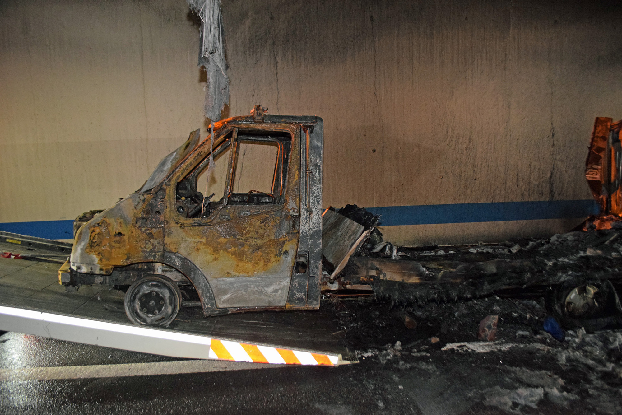 260221_fahrzeug-brand-kriens_luzerner-polizei