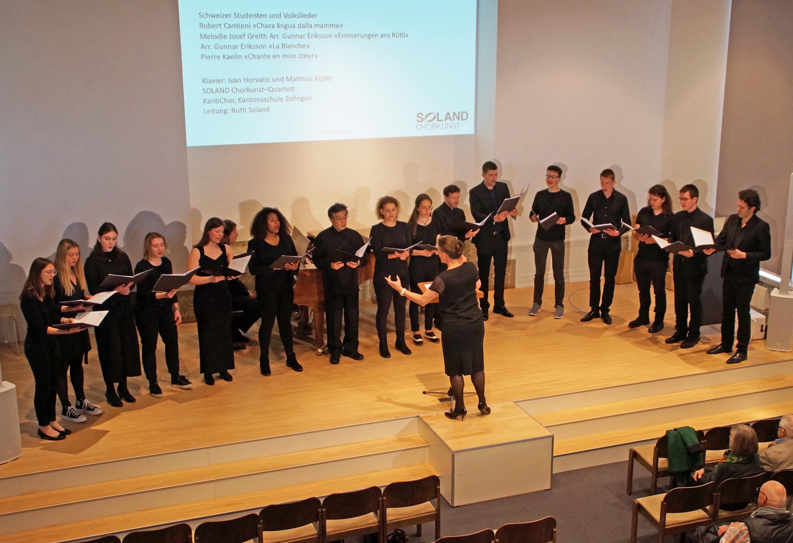 750_0008_14153909_300419_reg_chorkunst_soland_katia_roet