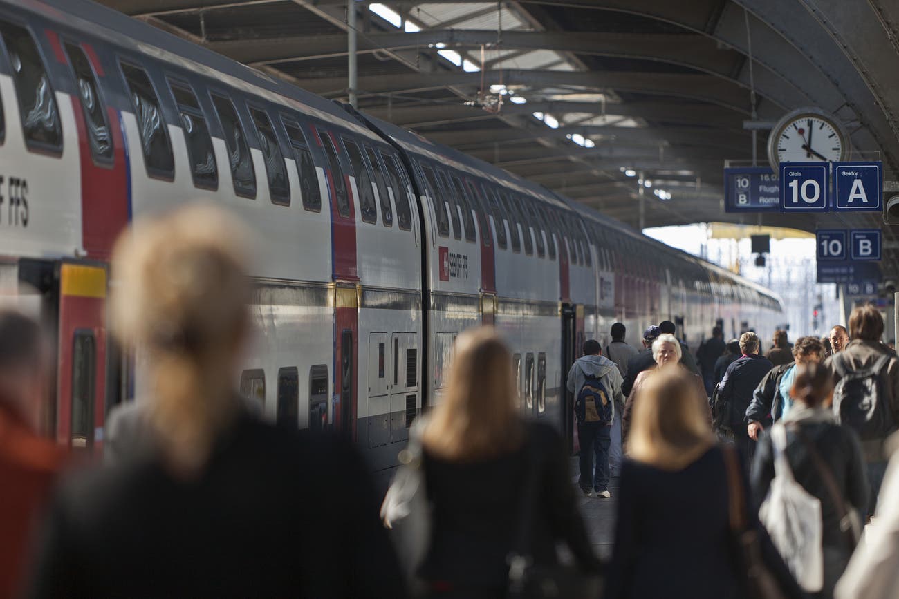 Bahnhof_Perron_key