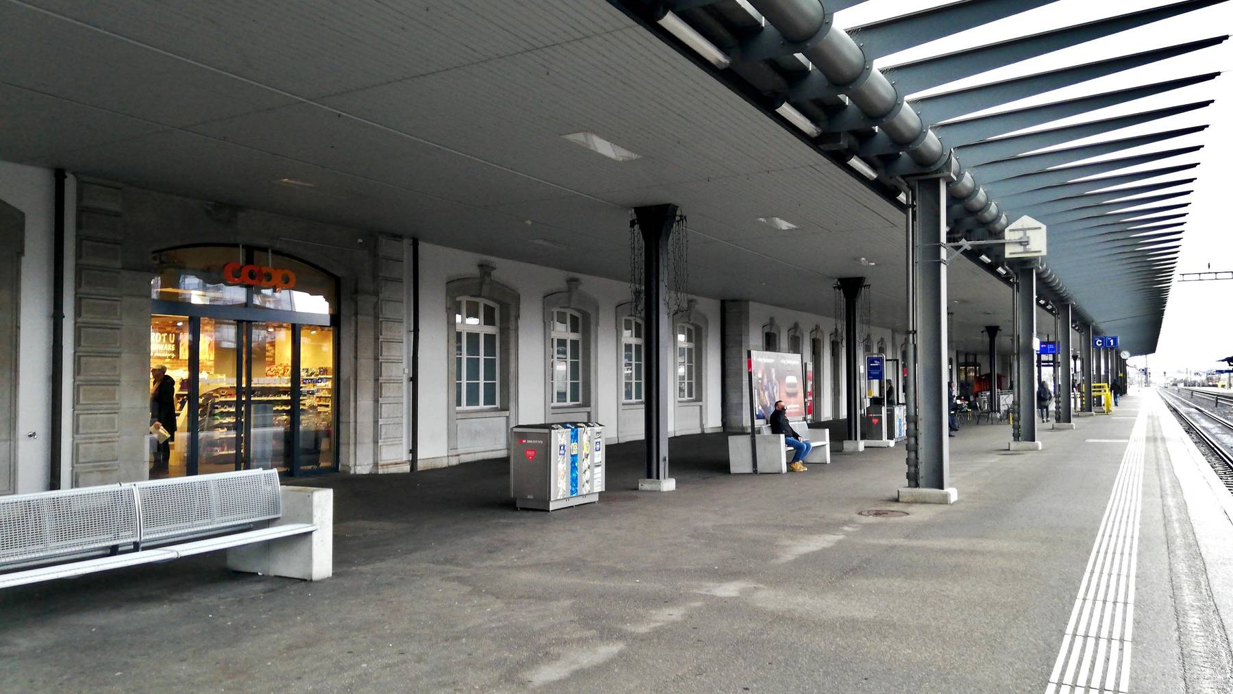 Bahnhof_Solothurn_Guenes