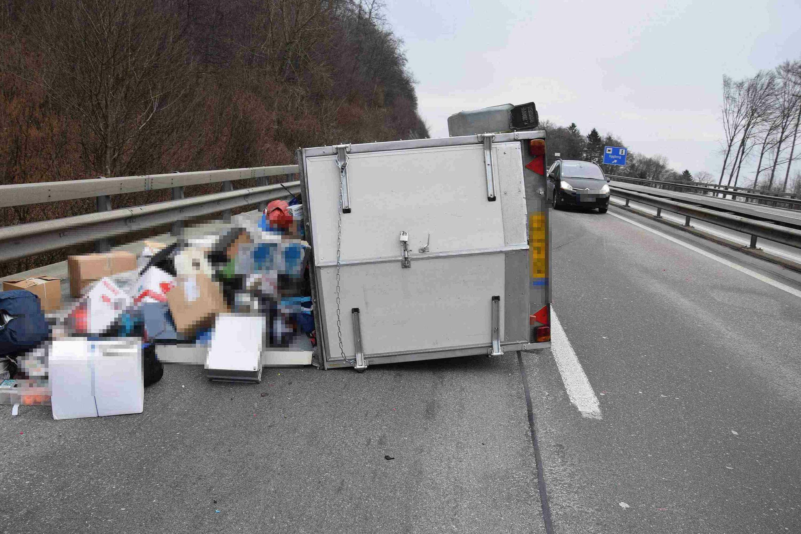 Blaulicht-Unfall-Autobahn