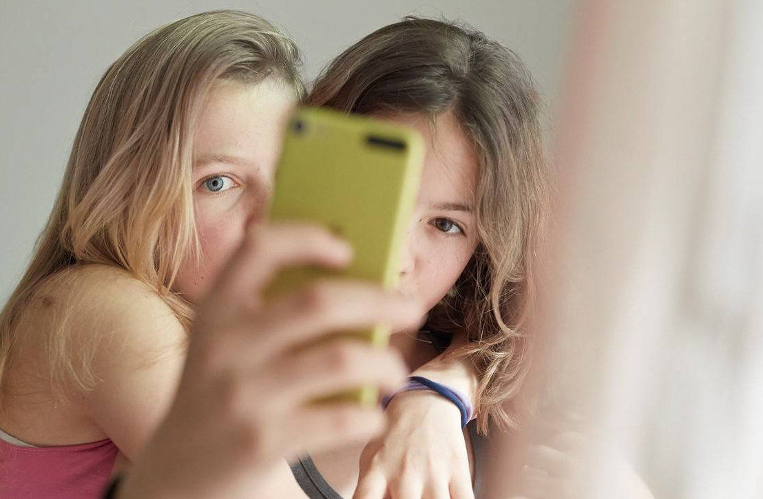 Jugendliche_Smartphone