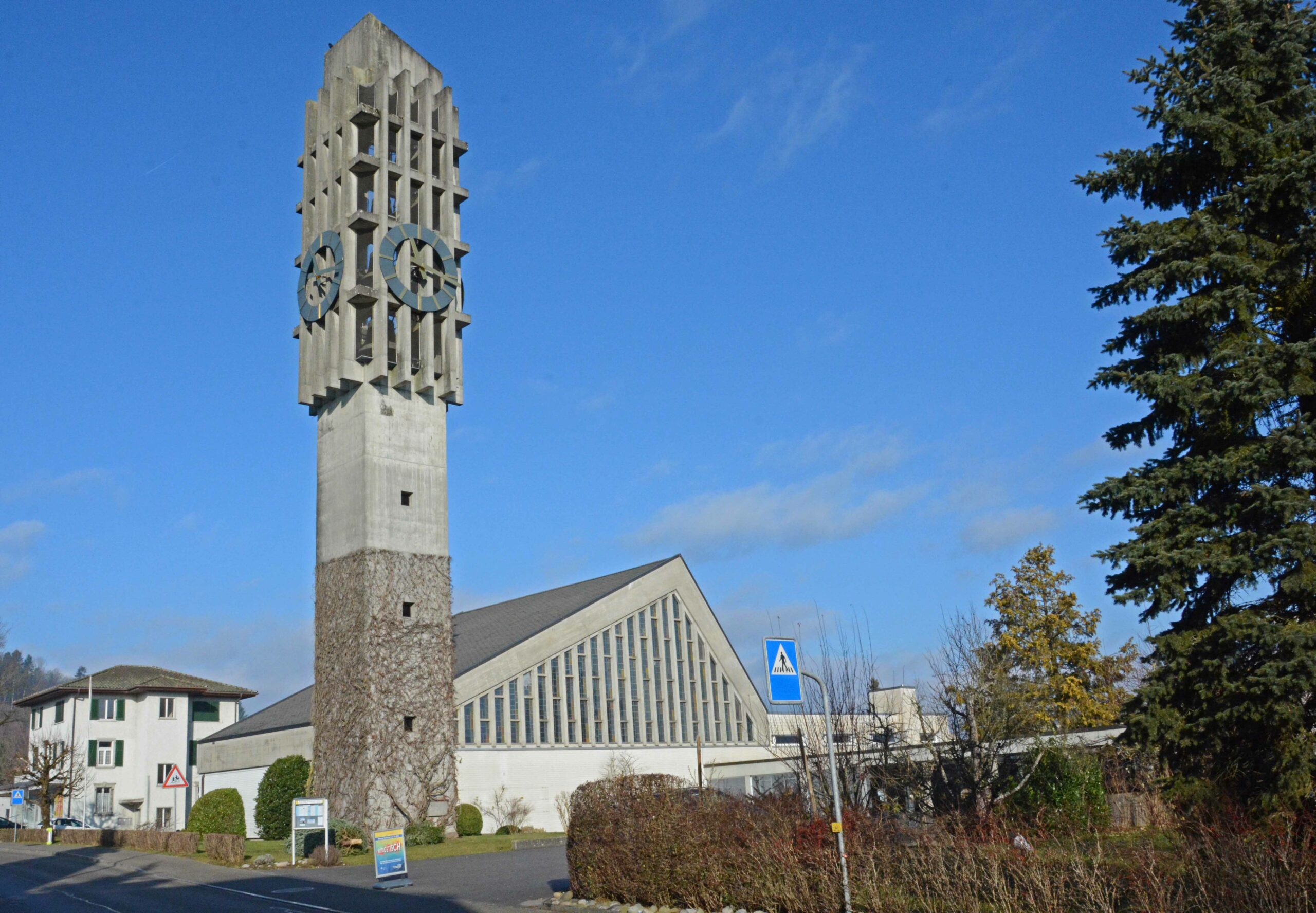 Kirche_katholisch_Strengelbach_kpe