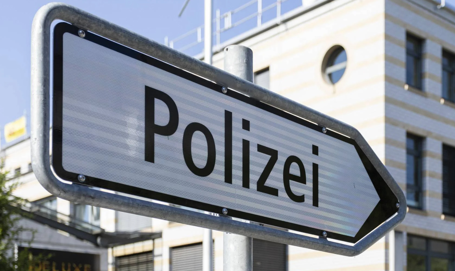 Polizei_Schild