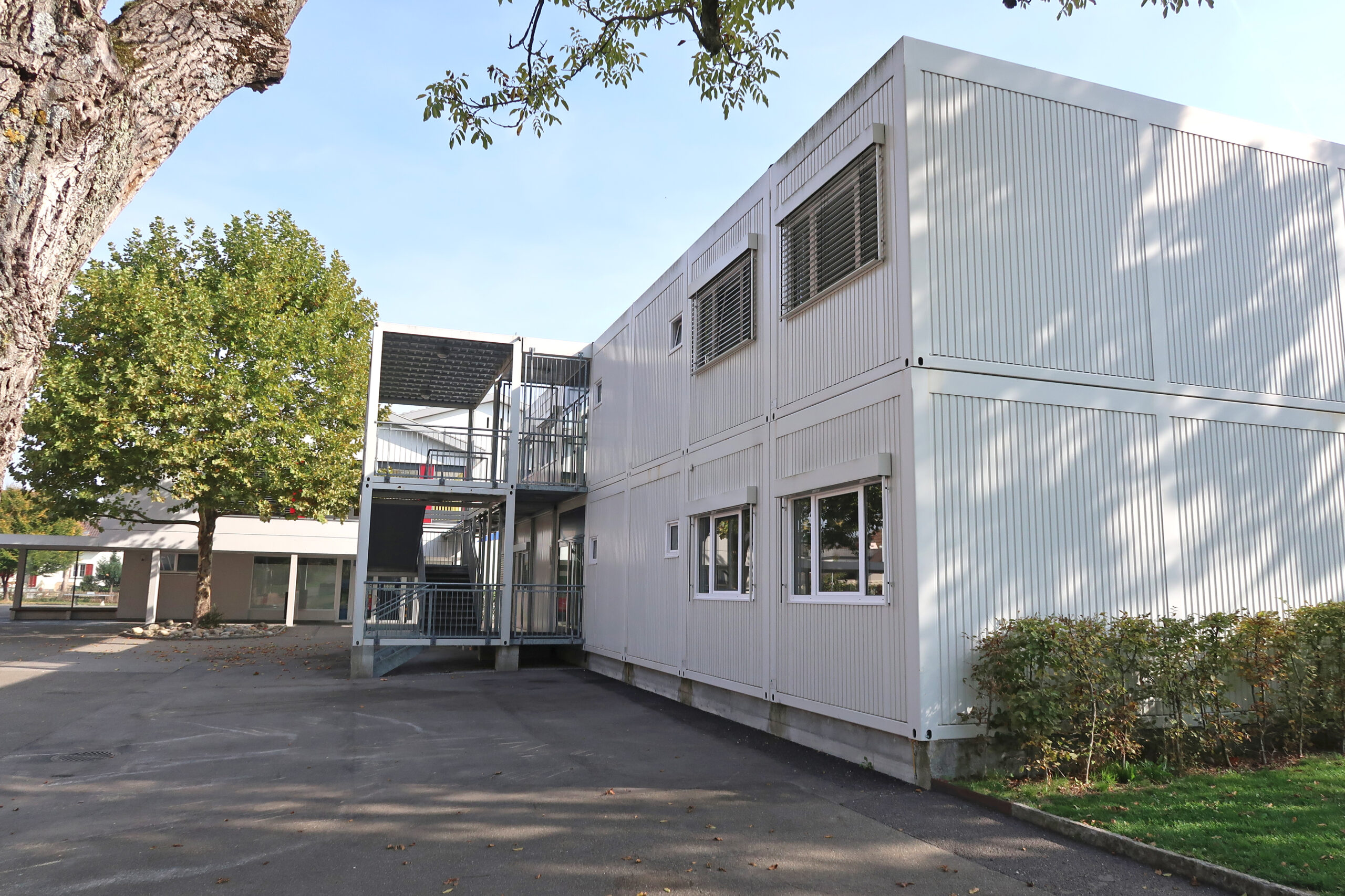 Schulpavillon_ran