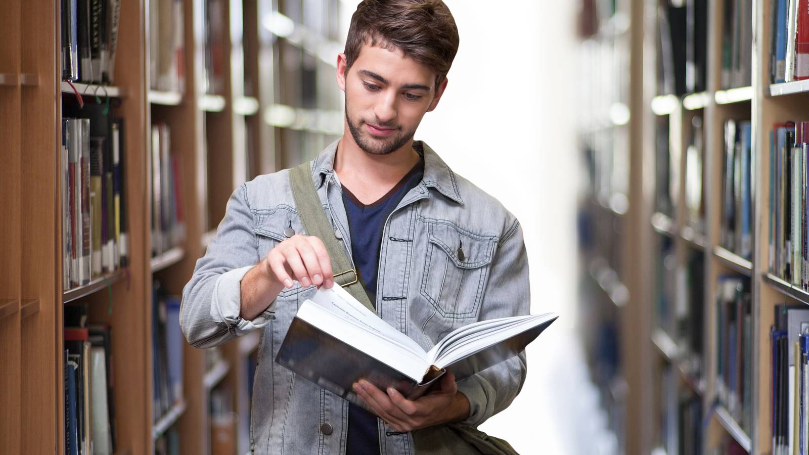 Student_Bibliothek