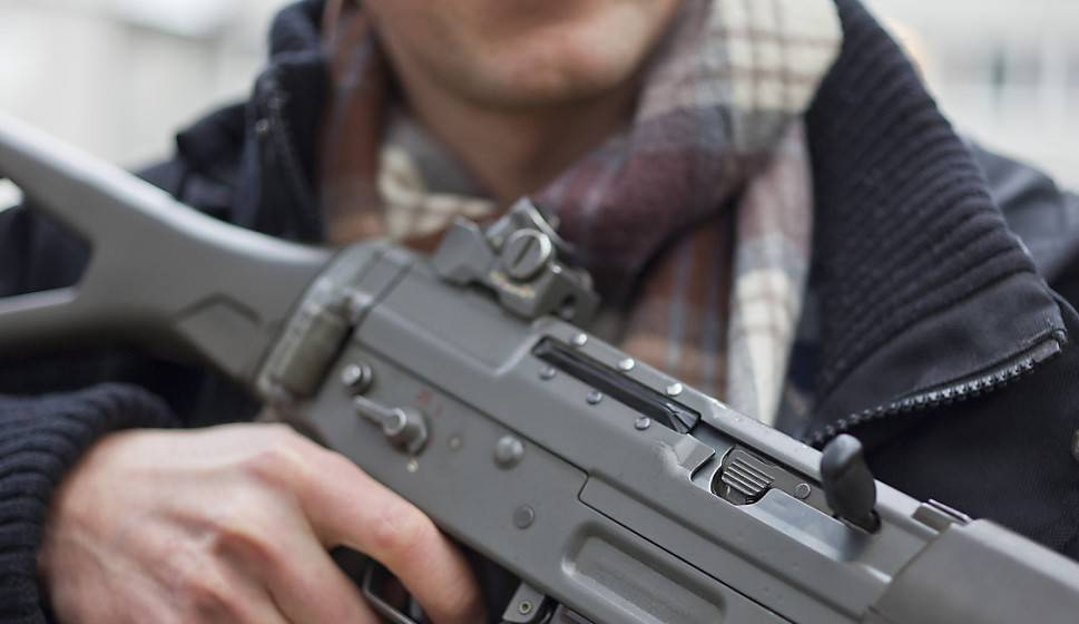 Waffe
